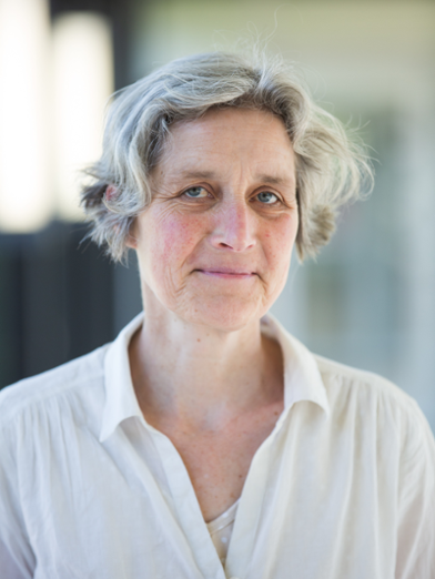dr. H.J.M. van der Woude (Annemarieke)