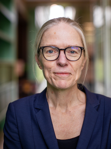 Prof. C.P. Slomp (Caroline)
