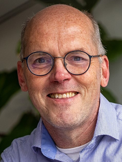 Prof. T.M. Heskes (Tom)