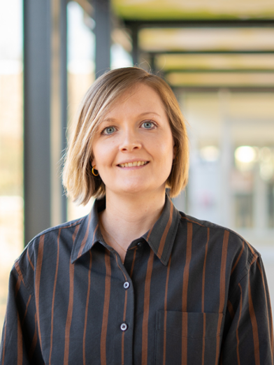 Dr A.J.M. Wagner (Anna)