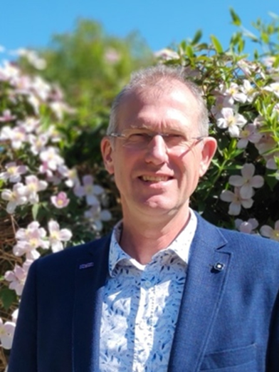 Prof. M.S.M. Jetten (Mike)