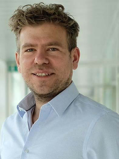 Dr K. Neumann (Kevin)