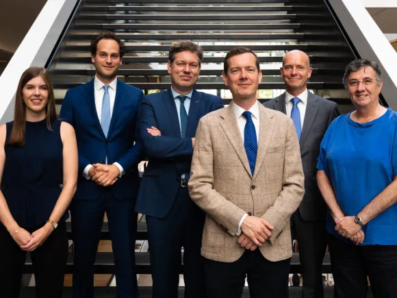 Portret van de zes bestuursleden van het bestuur van de Faculteit der Rechtsgeleerdheid
