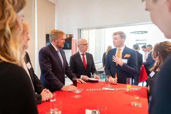De Koning in gesprek met Daan Geijs