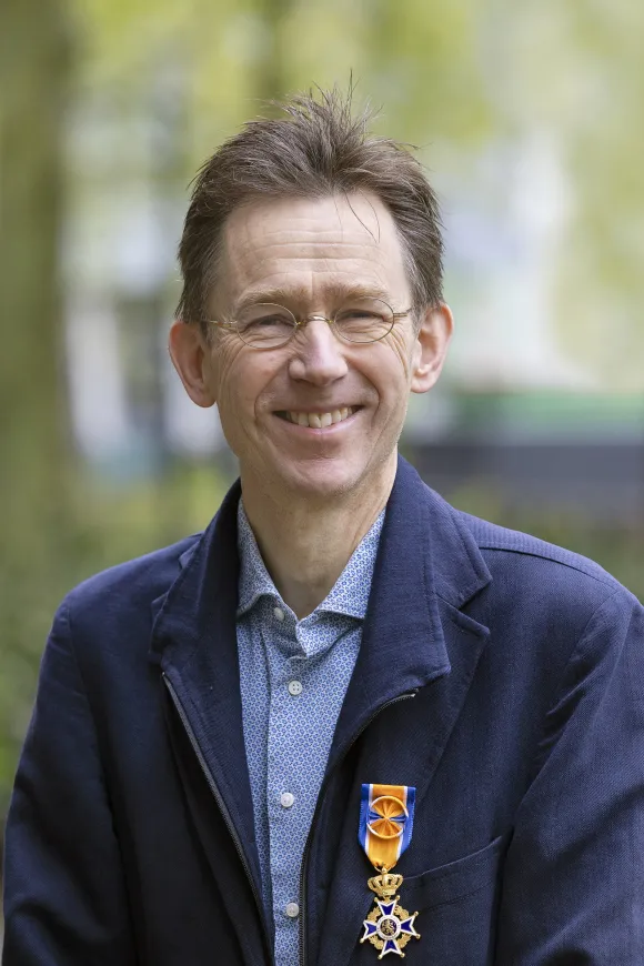 Marcel Olde Rikkert with his royal distinction