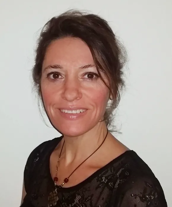 Portretfoto Delphine Direr, docent Frans