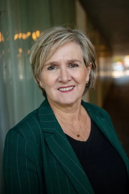 Portret Valerie Frissen
