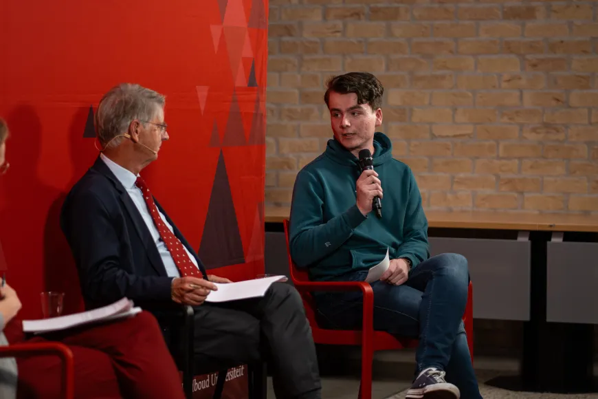 Geert Corstens en rechtenstudent Hidde Tiegelaar