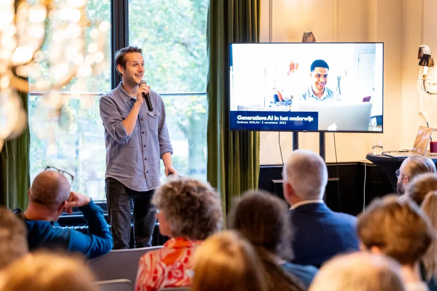 Barend Last presenteert