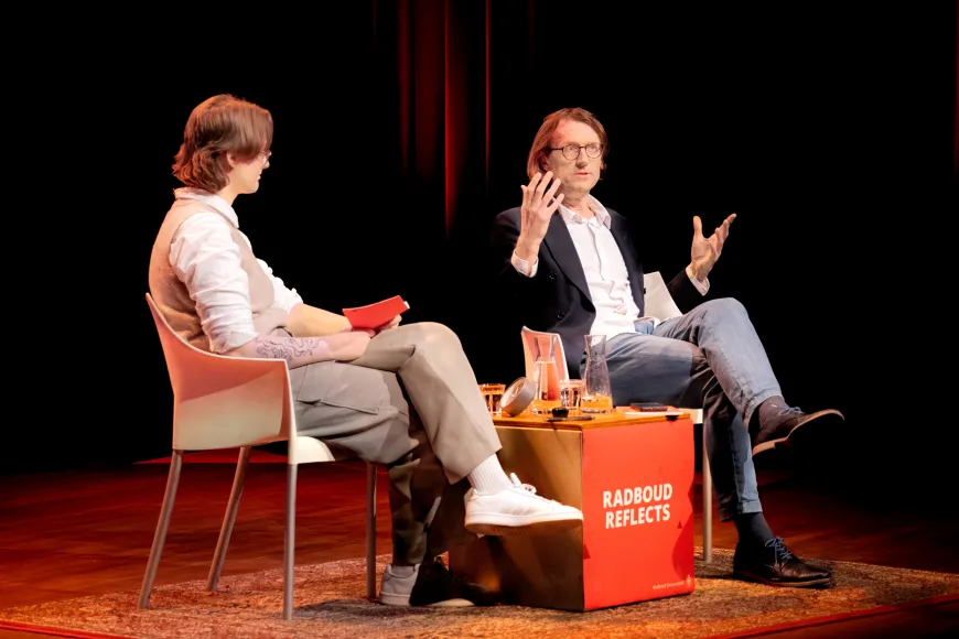 Saar Boter en Ignaas Devisch bij Gezond genoeg? | Lezing en gesprek met filosoof Ignaas Devisch 
