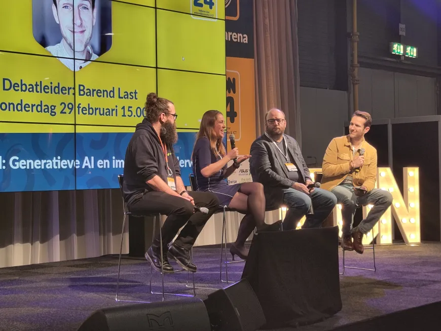 Het discussiepanel Generatieve AI en de impact op onderwijs op IPON24