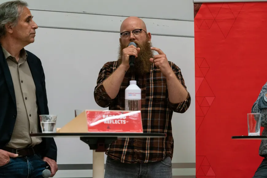 Andrej Zaslove en Mathijs van de Sande at CAL about Student Protests - Photo Sarah Danz-