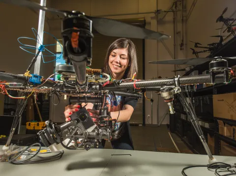 Researcher builds robot