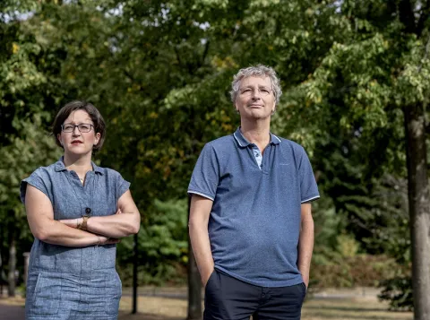 Natascha Wagner en Jeroen Smits kijken ver weg