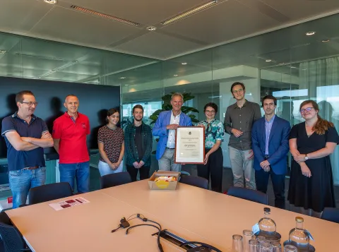 PASSIM Team holds Radboud Team Science Award