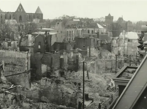 schade na bombardement 22 februari 1944 Nijmegen