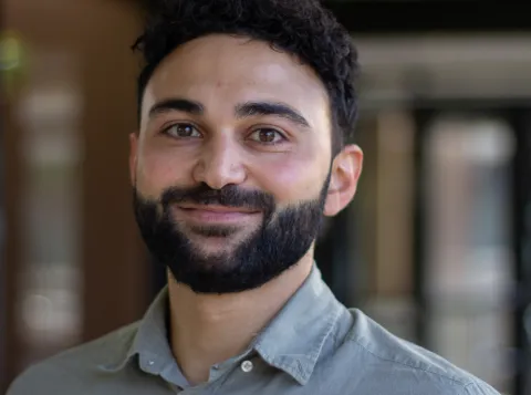 Portrait of PhD candidate Sümer Şen 