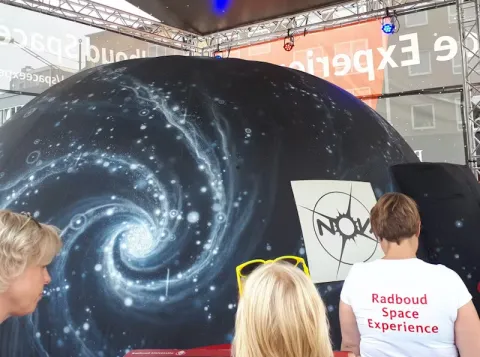 Opblaasbaar planetarium