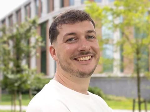 Student Onderwijswetenschappen op de campus