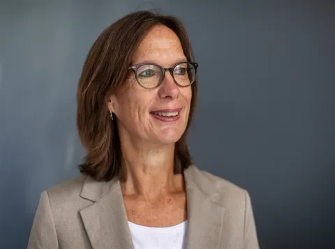 We - Column Agnes Muskens