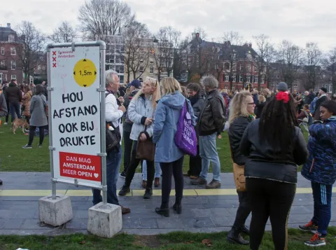 Democratie onder druk #5 - Coronabeleid: van vaccinatieplicht tot vrijheid
