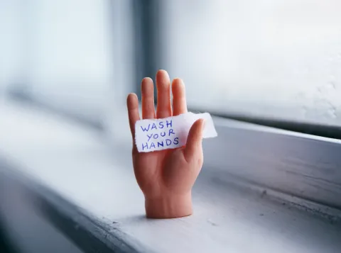Zelfs voor verpleegkundigen is goed handen wassen een uitdaging