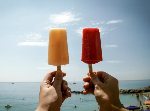 Hoofdpijn in de zomer: Wat is een brain freeze eigenlijk?