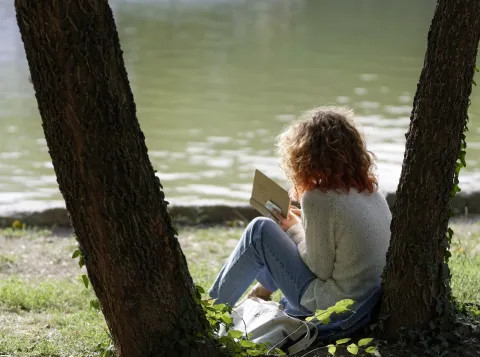 Mensen die veel lezen, kennen de grammaticale regels beter
