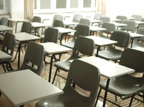 Koloniale geschiedenislessen: wat leer je als je naar kinderen kijkt?