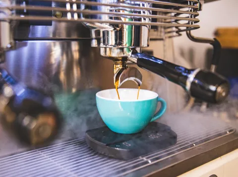 Coffee with flavour descriptions in full sentences sells better