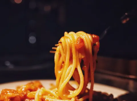 Astronomen zien eerste hint van silhouet gespaghettificeerde ster