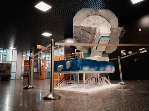 Schaalmodel van gigantische telescoop te zien in Huygensgebouw