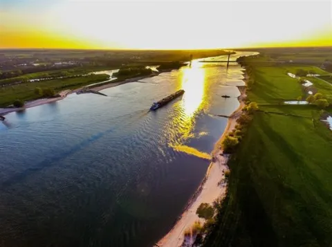 Ecosysteem heeft te lijden onder historisch lage Waal