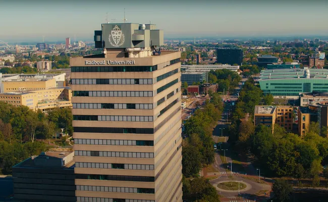 Droneshot Radboud Universiteit campus