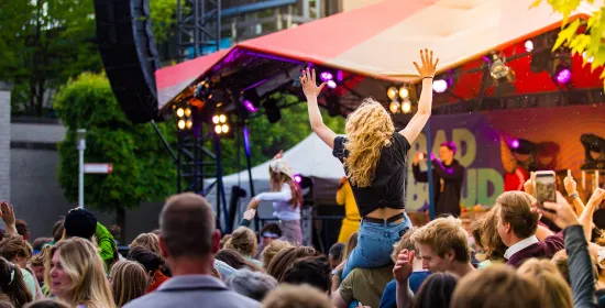 Publiek op Radboud Rocks