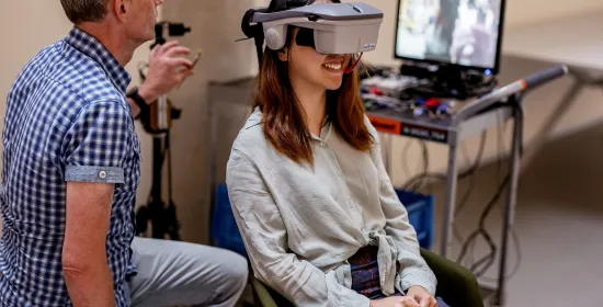 Onderzoek met een Virtual Reality bril in het Maria Montessorigebouw