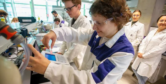 Chemistry students in lab