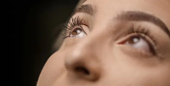 Eyes looking to the sky