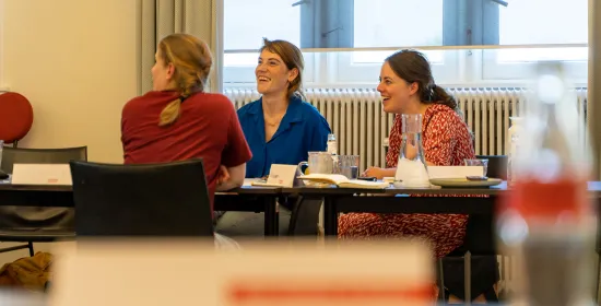 Foto van onderwijssituatie tijdens maatwerktraject Insight Forward