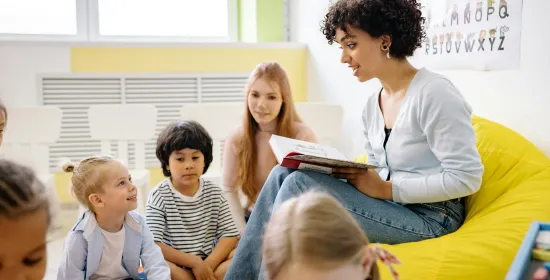 Teachar on yellow cushion reader a book for students 