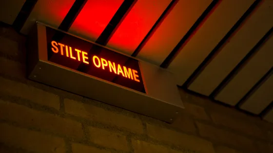 Bordje met tekst stilte opname