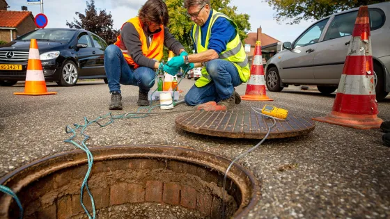 Een meting van medicijnresten in het Nijmeegse riool in 2019. 