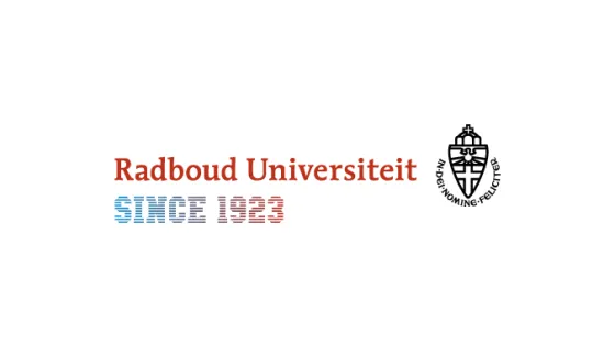 Het lustrumlogo van de Radboud Universiteit dat wordt gebruikt bij het 100-jarig bestaan in 2023