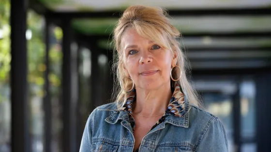 Portret Sylvia van der Weerden Liggend