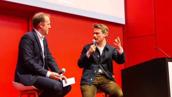 Kees Verhoeven en Sander Schimmelpenninck tijdens het symposium The Future of the Mind